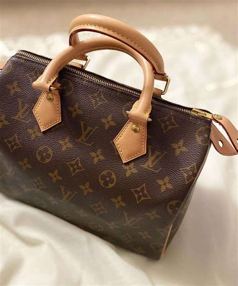 louis vuitton handbags made from cow skin|what are louis vuitton bags made from.